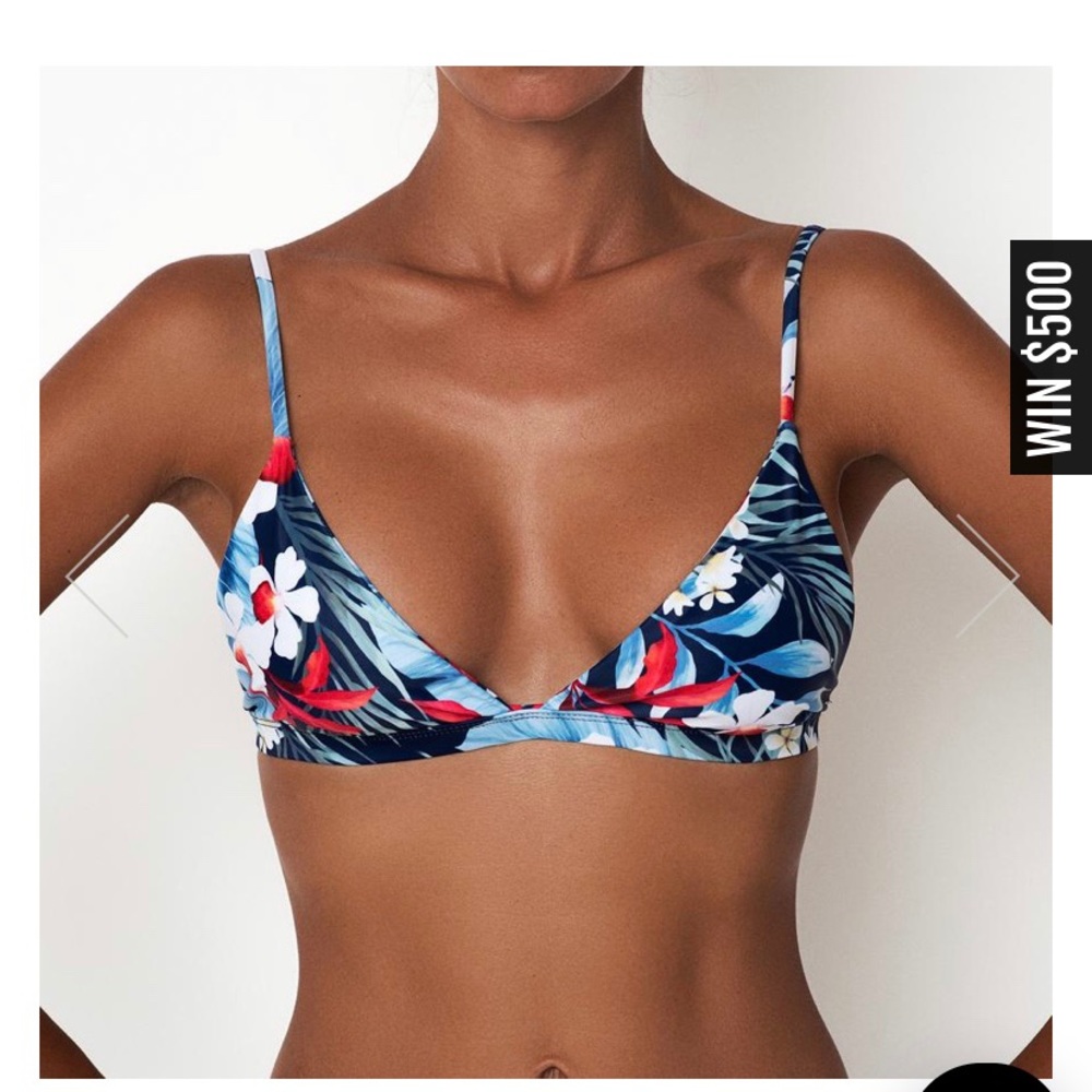 NWT Vaya Island Vües San Tropez Bikini Top